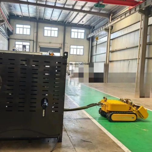 Podwodny robot czyszczący rury na gumowych gąsienicach – automatyczne odmulanie i usuwanie osadów, kompaktowa konstrukcja