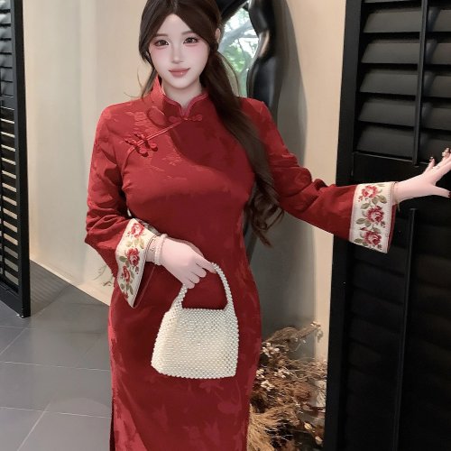 Vestido qipao estilo chino rojo bordado talla grande — efecto adelgazante, cintura alta, manga larga, para boda, moda primavera