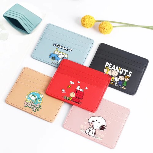 Snoopy Kartenetui – niedliche Cartoon-Mini-Geldbörse mit 3 Kartenfächern, handlich, modisch, Geschenk für Damen