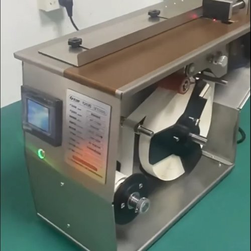 90° Hoeketiketteermachine LY-TBJ90 – Manipulatiebestendige sluit-/etiketteermachine voor verpakkingen