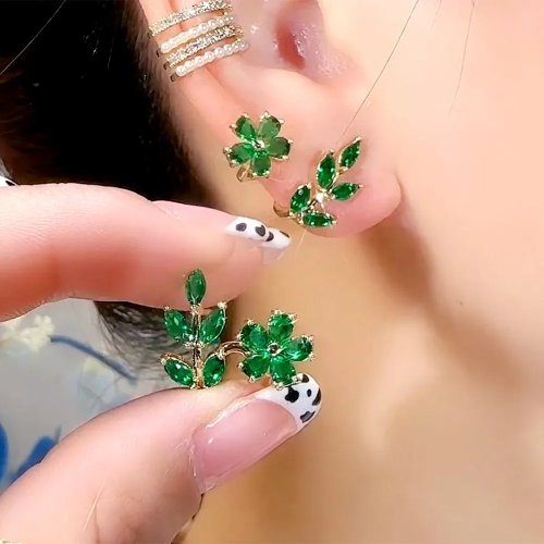 Clous d'oreilles femme en argent 925, fleur verte — style coréen, feuille ornée de zircon