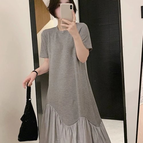 Vestido de verão plus size, corte evasé (A-line), decote redondo, recortes, efeito adelgaçante, estilo coreano casual, ajuste confortável