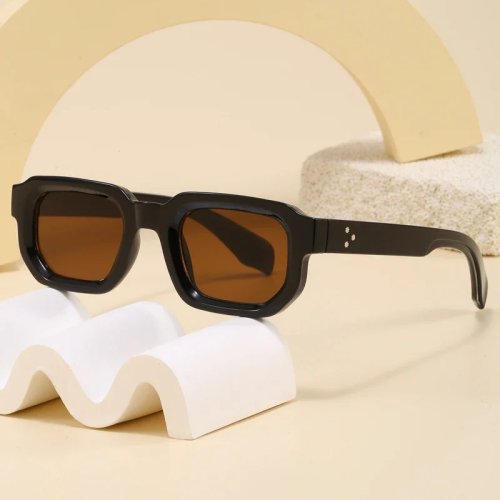 Lunettes de soleil carrées monture petite — Unisexe, noires, tendance
