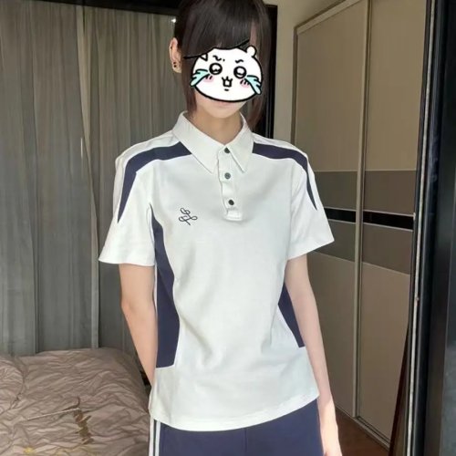 レディース JK風（制服）半袖 夏用スポーツセット — 刺繍入りシャツとスポーツワンピース（バレーボール／体操向け）