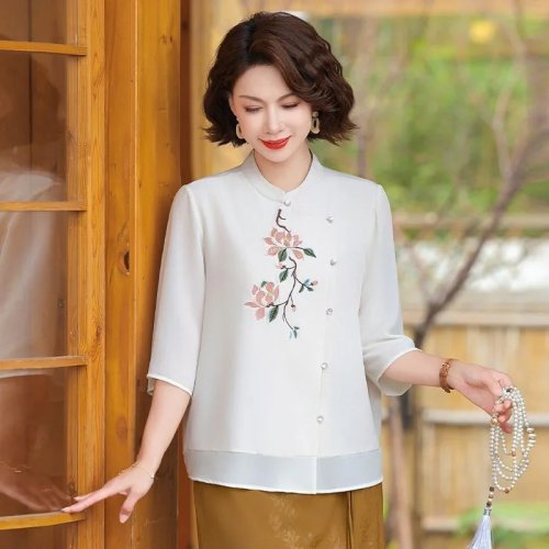 Blouse femme style chinois col mandarin, broderie florale, manches 3/4 en chiffon, coupe ample et décontractée — pour femmes mûres