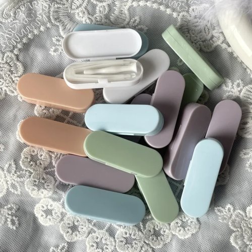Kontaktlinsen-Set 'Candy' – tragbares Etui mit Pinzette und Saugstab, Pflegeset für Damen & Herren
