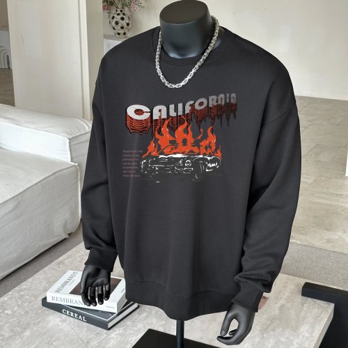 Men's street-print crewneck sweatshirt — long sleeve, loose casual fit, comfortable everyday pullover