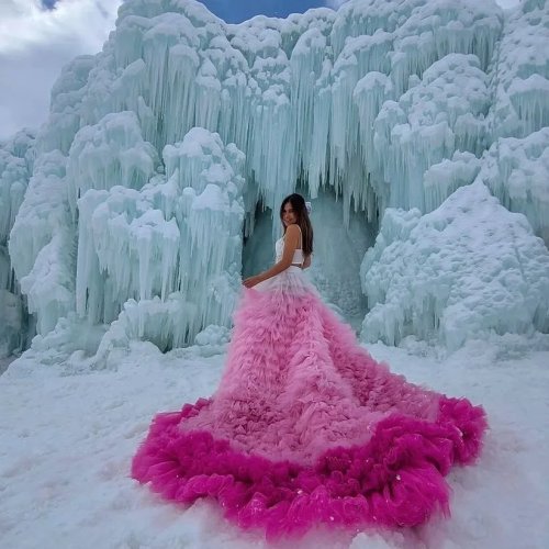 Saia tutu ombré rosa longa em tule com folhos em camadas e cós elástico