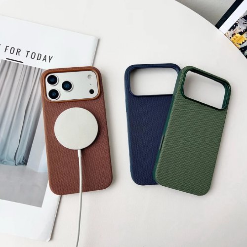 غطاء أصلي Apple MagSafe Techwoven لحماية iPhone 17 / 17 Pro / 17 Pro Max — مغناطيسي ومتوافق مع الشحن اللاسلكي
