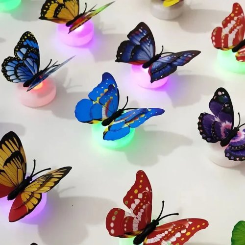 Kit 5 Luminárias Noturnas Borboleta LED Adesivas, coloridas com mudança de cor — decoração de parede infantil