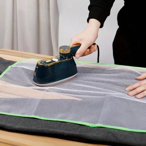 Alfombrilla de plancha resistente al calor con malla protectora — Accesorio para planchar