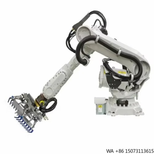Brazo robótico industrial de 6 ejes con pinza, capacidad 245 kg para carga y descarga