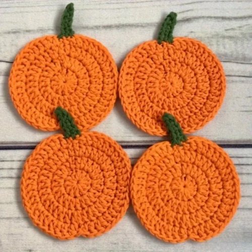 Lot de 4 dessous de verre citrouille crochetés à la main, gros fil coton, résistants à la chaleur — déco automne/Thanksgiving