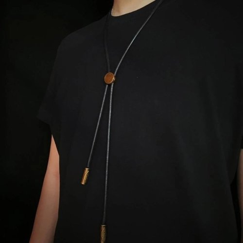 Engraved Pendant Bolo Tie — Vintage PU Leather Unisex Western Necktie