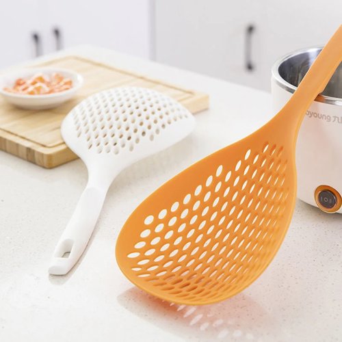 Colador de fideos estilo japonés con mango largo — espumadera/cucharón de malla para escurrir fideos, pasta, fritos y frutas