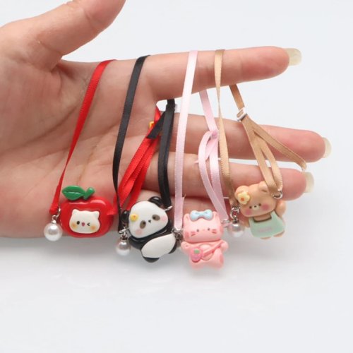 ドールハウス用ミニショルダーバッグ（1個）かわいいドール用アクセサリー、衣装に合わせやすい
