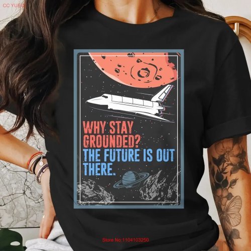 ユニセックスTシャツ「Why Stay Grounded」宇宙飛行士／スペース柄 ヴィンテージウォッシュ加工 カジュアルデイリー