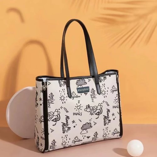Wickeltasche (Tote) schwarz mit Graffiti-Muster – geräumig, strapazierfähig und vielseitig, ideal für unterwegs