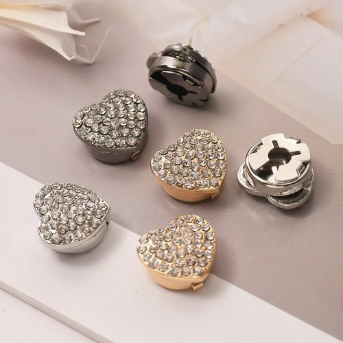 Boutons de manchette cœur strassés – base laiton motif fleur, style vintage scintillant, unisexe