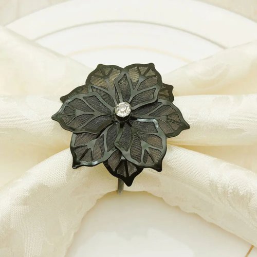 Juego de 6 anillos para servilletas Halloween de metal negro, forma de flor — decoración de mesa reutilizable para fiesta/cena