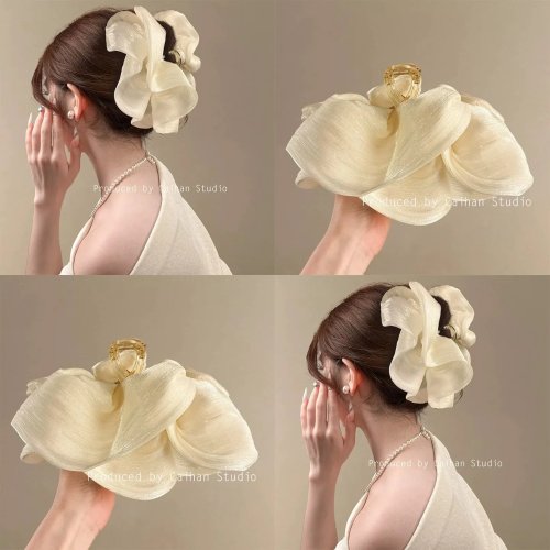 Pleated “Cloud” Hair Claw — Solid‑color luxury shark clip for elegant updos
