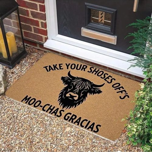Grappige Highland-koe deurmat – 'Take Your Shoes Offs Moo Chas Gracias', Schots ontwerp, binnen/buiten