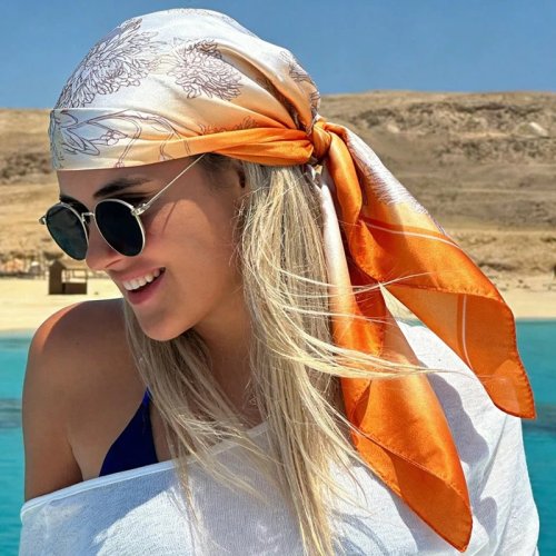 Women's elegant floral square hijab scarf — luxury sun-protective, dustproof headscarf
