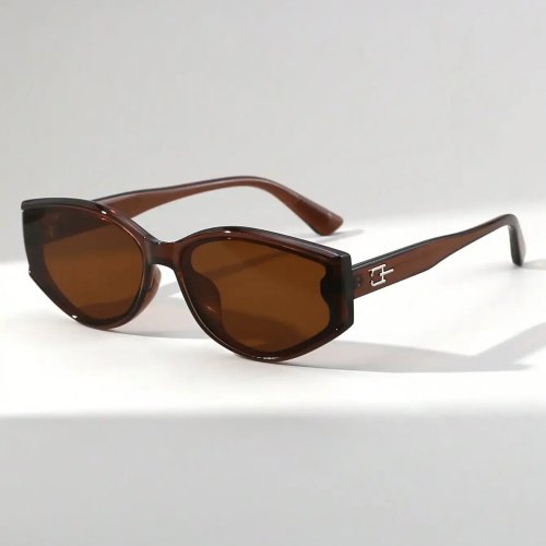 Women’s Vintage Cat-Eye Sunglasses — Retro Fashion Shades, wind-resistant for street style, beach, party & everyday wear