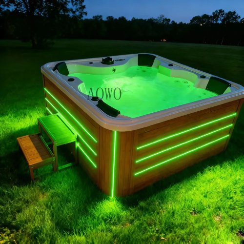 Spa extérieur 6 places avec Bluetooth