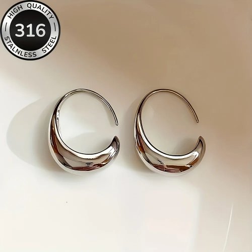 ステンレス製ピアス／イヤリング — シンプルで上品、着け心地が良く普段使いに最適、女性へのギフトにも