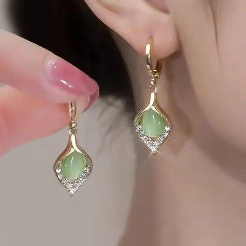 Boucles d'oreilles coréennes pierre œil-de-chat verte pour femme — goutte de cristal vintage