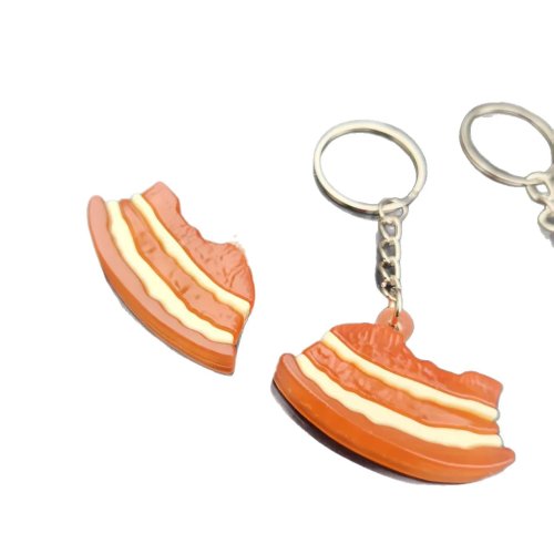 Color-changing roasted duck keychain — cute rearview mirror ornament & car interior decoration