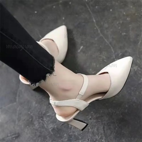 Sandales femme à talon moyen, bout pointu, élégantes pour l'été avec bride élastique — confortables pour maman