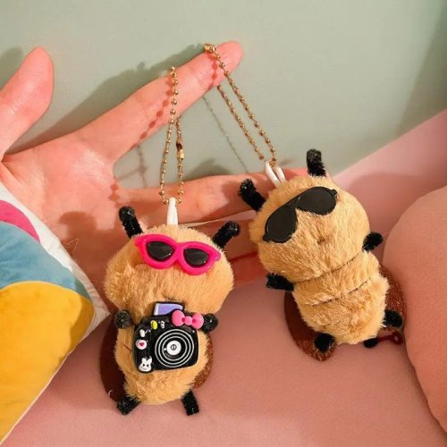 Porte-clés peluche en forme de cafard (cartoon), bijou de sac amusant, cadeau pour étudiants