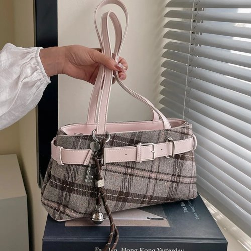 Sac bandoulière femme à carreaux rétro — Tote texturé pour le travail et les trajets (2026)