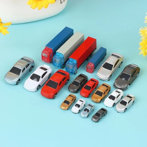 1個 ドールハウス用ミニチュア車／コンテナトラック（スケール1:100–1:200）ランダムカラー ごっこ遊び用おもちゃ