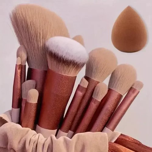 プロ用メイクブラシセット／ふんわりソフト：ファンデーション・パウダー・アイシャドウ・カブキ・ブレンディング用