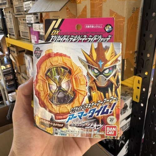Bandai DX Kamen Rider Zi-O Muteki Gamer Ridewatch — аксесуар трансформації Ex-Aid Ultimate Form, іграшка/косплей