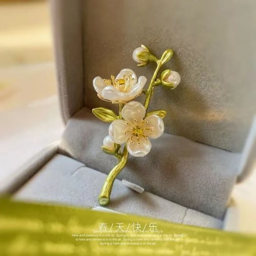 Broche flor de jazmín verde con cristal para dama - pin para vestido, saco o pañuelo - regalo