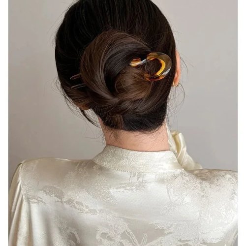 Vintage U-shaped Hair Stick — Chinese-style acetate hairpin with geometric pattern, elegant hair ornament for everyday wear and parties