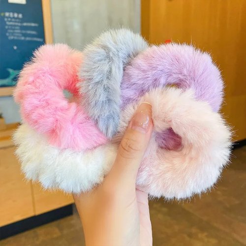 Elásticos de cabelo em peluche — Scrunchies de veludo macio para mulher e menina — Outono/Inverno