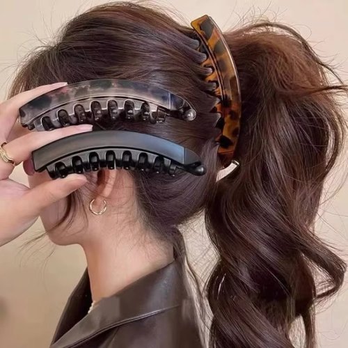 Jepit rambut banana motif tortoiseshell bentuk ikan untuk wanita — penjepit twist untuk ekor kuda