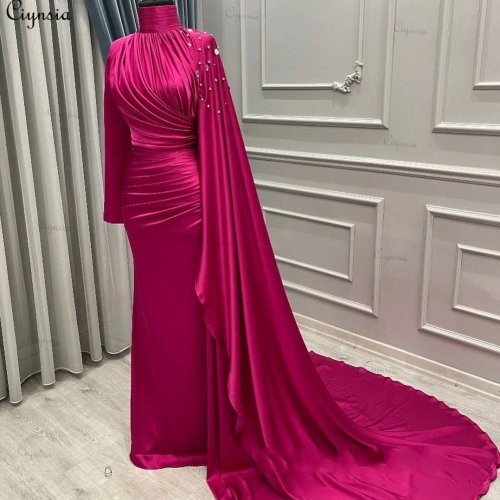 Ciynsia Robe de soirée sur-mesure col montant, cristaux, plissée en satin de soie, coupe sirène — Robe de cérémonie/élégante