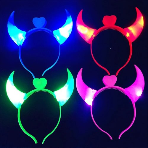 Diadema con cuernos de diablo LED luminosa — Accesorio de Halloween y cosplay