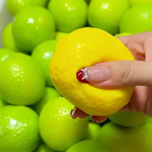 Bóng squishy xoài đổi màu 'Crispy Lemon' thủ công - đồ chơi bóp giảm stress, cảm giác cảm quan ASMR