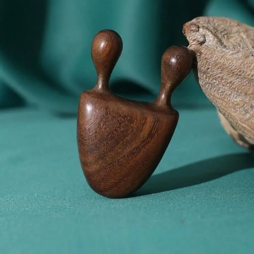Massageador nasal de madeira para relaxamento facial e dos músculos oculares