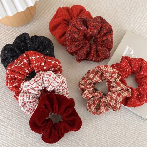 Scrunchie rosso per donna e ragazza — elastico per coda di cavallo, accessorio capelli natalizio, 1 pezzo