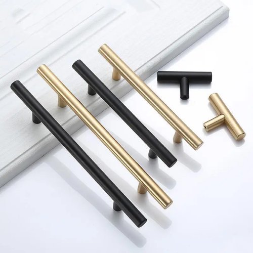 Tay nắm tủ thẳng hiện đại, inox xước (brushed) màu đen/vàng — tay nắm tủ bếp