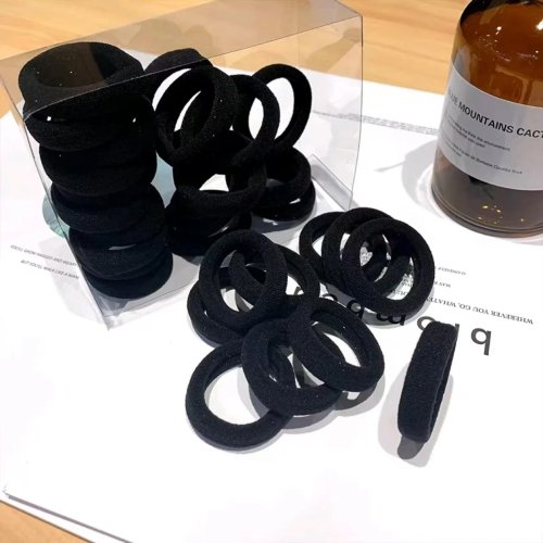 Pack 50 elásticos de cabelo pretos sem costura — alta elasticidade, fixa fortemente, não marcam nem danificam, para rabo, trança e apanhado
