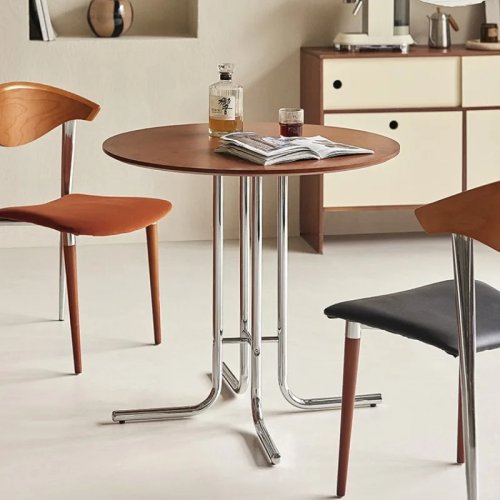 Tavolo rotondo in legno massello stile classico/antico — tavolo da pranzo/caffè per casa, ristorante, caffetteria o sala riunioni